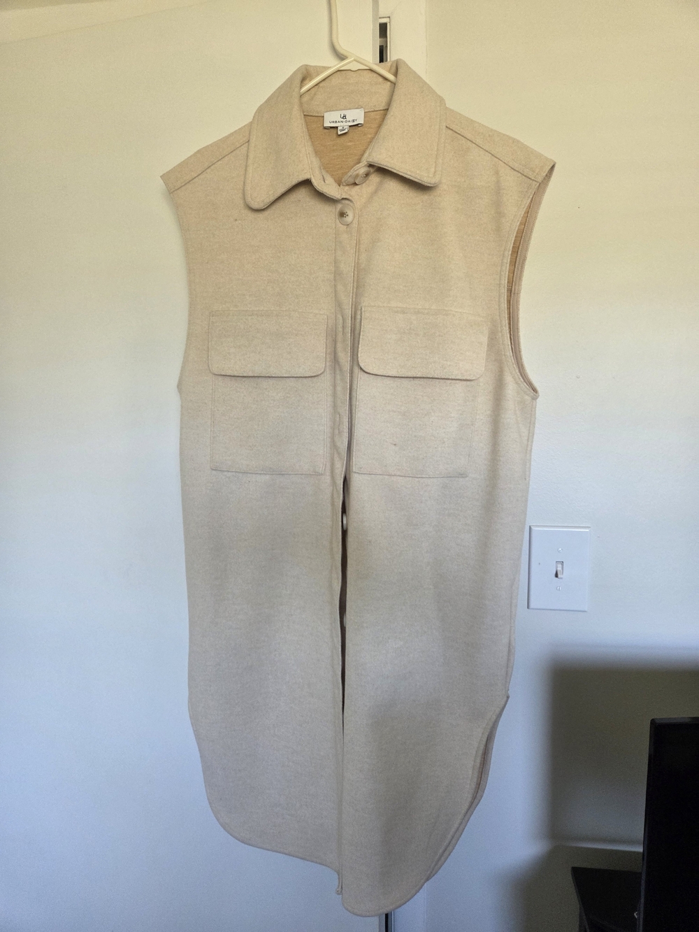 Sleeveless Cream Shirt Jacket Vest with Patch Pockets - Unbranded